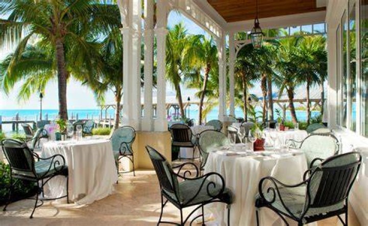 How do you get to latitudes Key West