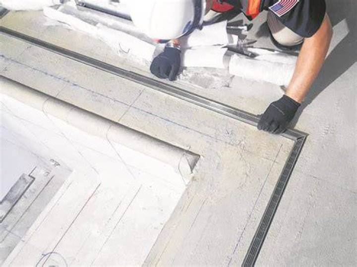 How do you install an infinity drain