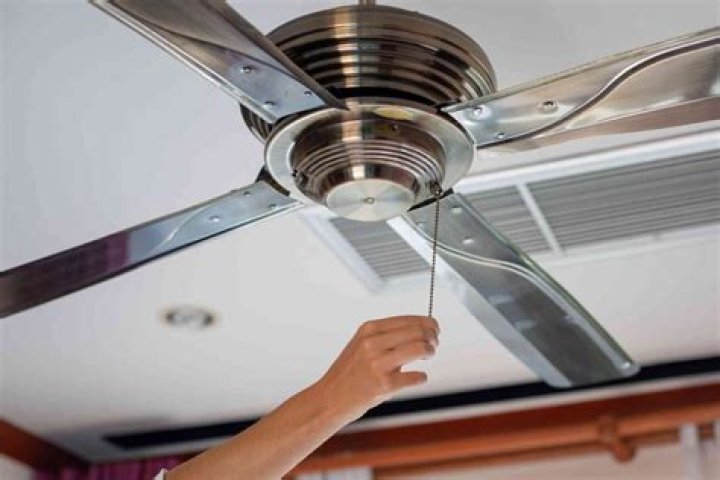 How much should I pay for ceiling fan installation